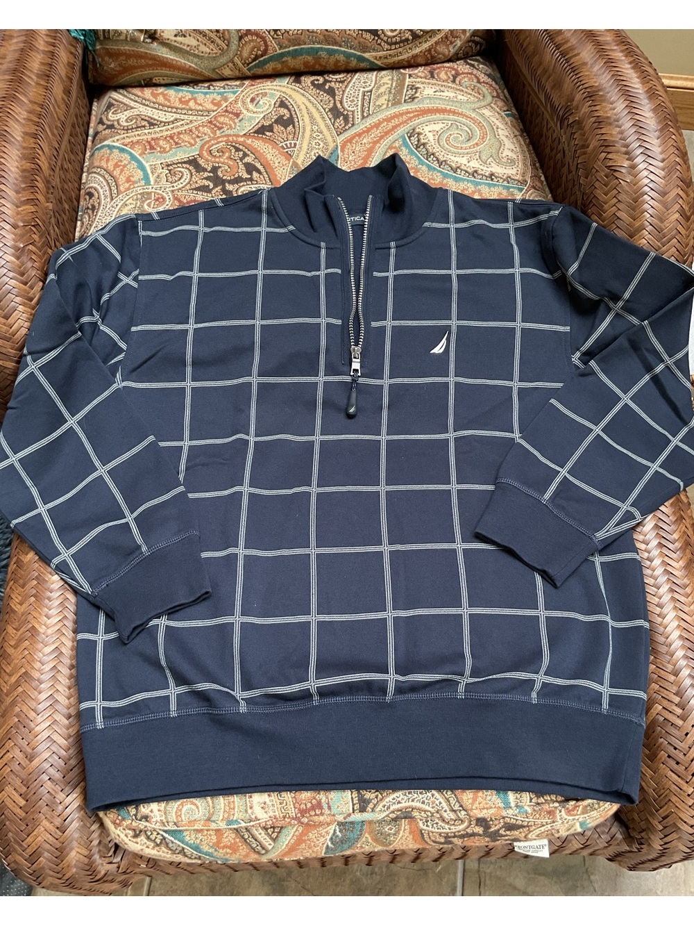 Nautica men’s 1/4 zip fleece sweatshirt. NWOT